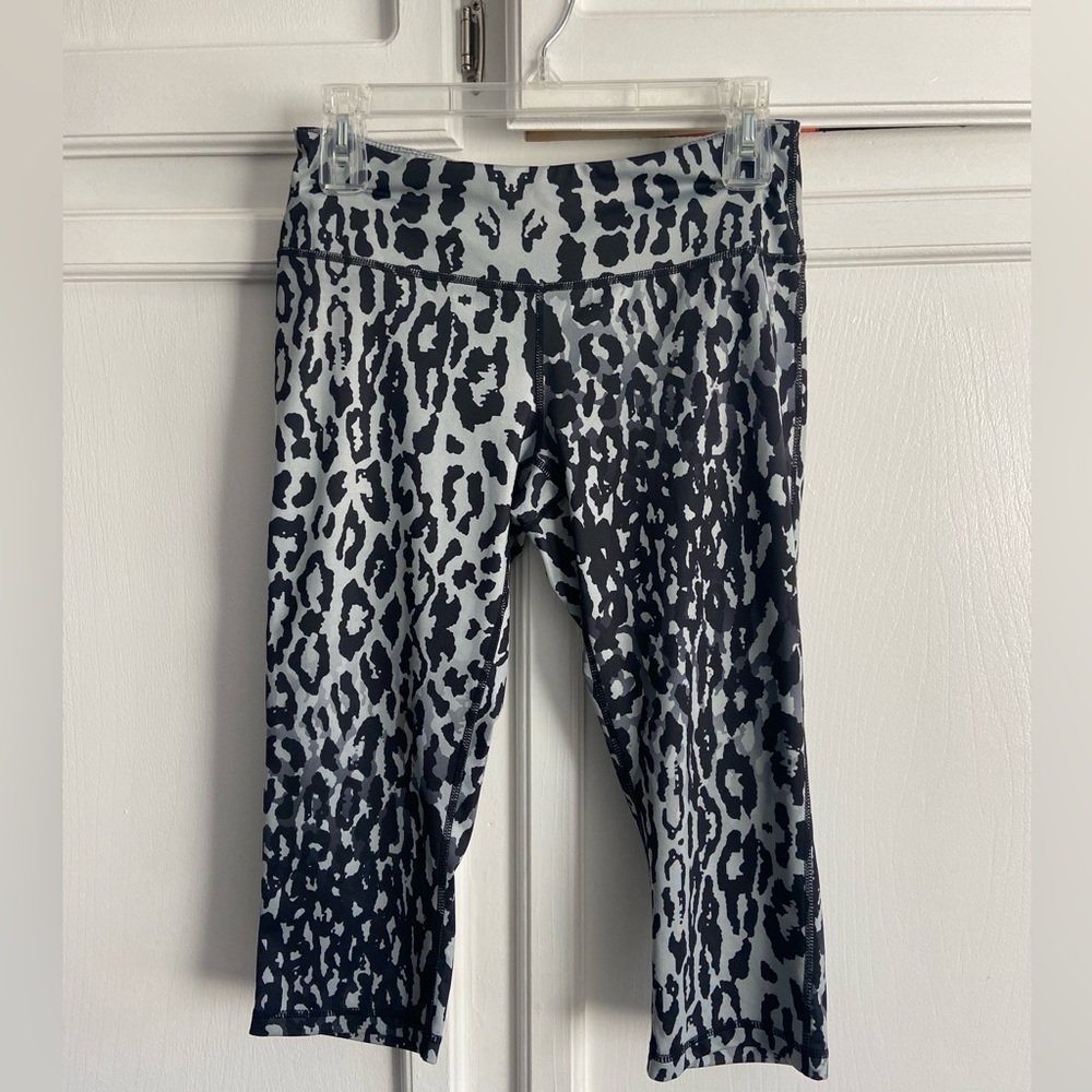 Zella Leopard Print Active Legging Capris